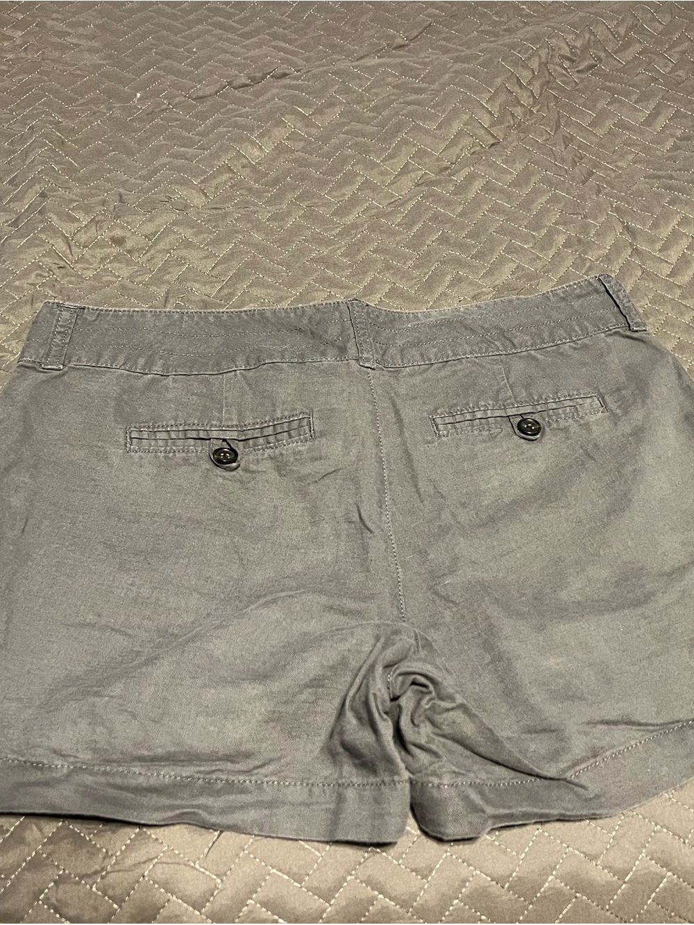 Banana Republic Gray Women's Cotton Shorts - Picture 3 of 3